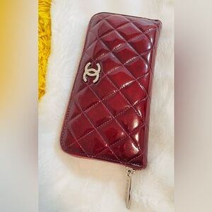 CHANEL Authentic Bordeaux Quilted Patent Leather Zip Wallet